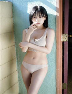 《球王贝斯特-美女大战精子3》