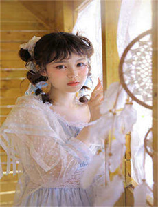 《巨田证券-老严有女不愁嫁剧情》